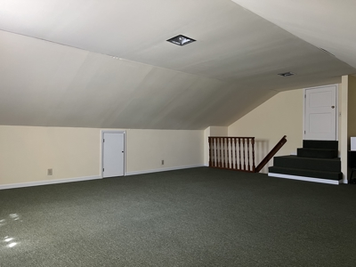 Brick Craftsman Style Home in Town - Large Lot - Liberty, KY. - image 9