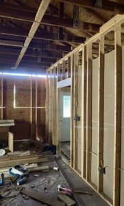 Investor Special or Starter Home Opportunity - image 4