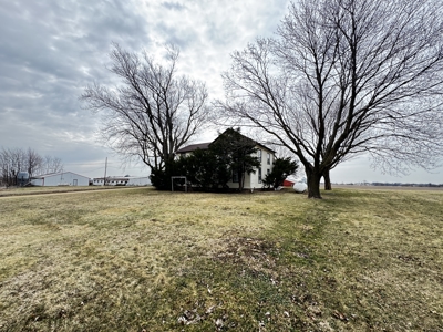 13-acre farmstead in the Town of Clinton in Rock County - image 37