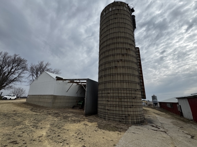 13-acre farmstead in the Town of Clinton in Rock County - image 26
