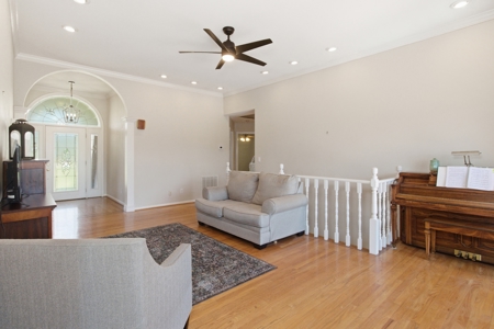 Gorgeous Custom Built Home with Equine setup - image 8