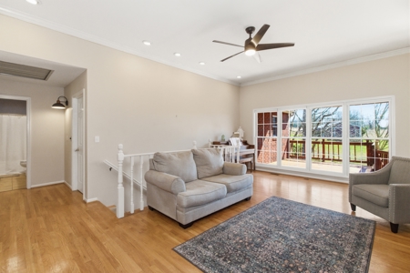 Gorgeous Custom Built Home with Equine setup - image 9