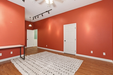 Gorgeous Custom Built Home with Equine setup - image 30