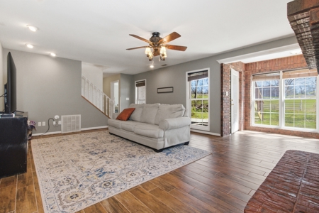 Gorgeous Custom Built Home with Equine setup - image 24