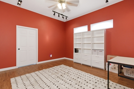 Gorgeous Custom Built Home with Equine setup - image 29