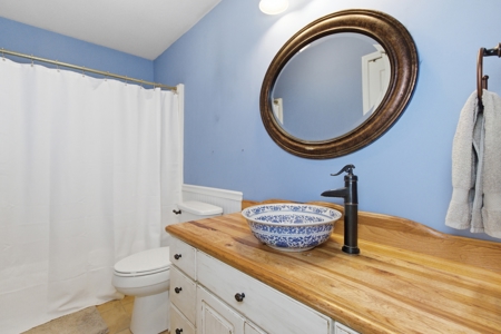 Gorgeous Custom Built Home with Equine setup - image 13