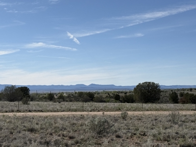 Land for sale in Paulden AZ, no HOA - image 1
