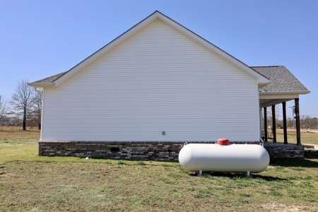 Modern Farmhouse In Sage Arkansas - image 42