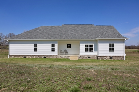 Modern Farmhouse In Sage Arkansas - image 4