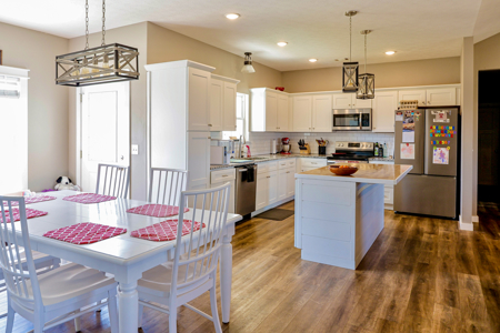 Modern Farmhouse In Sage Arkansas - image 13