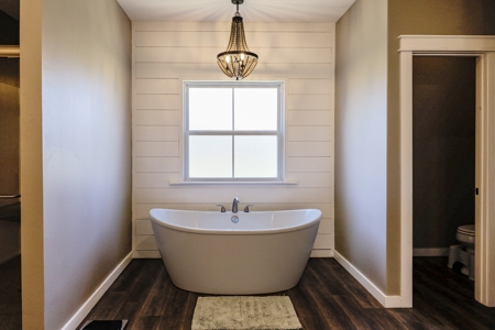 Modern Farmhouse In Sage Arkansas - image 28