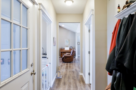 Modern Farmhouse In Sage Arkansas - image 35