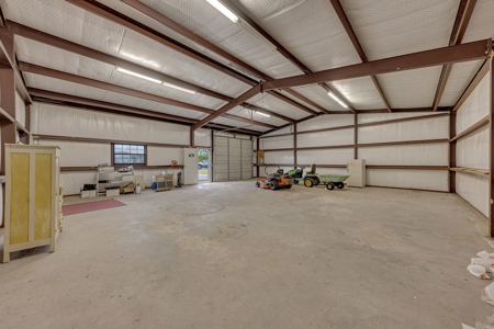 4BR-3BA Home in Winnsboro, TX 11.2 Acres Large Shop Move In Ready - image 41