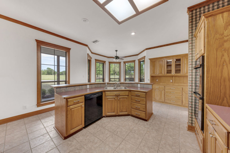 4BR-3BA Home in Winnsboro, TX 11.2 Acres Large Shop Move In Ready - image 14