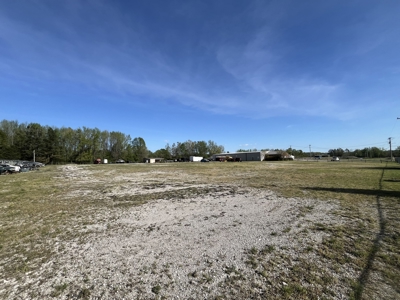 Versatile Commercial Investment Property Lee County - image 5