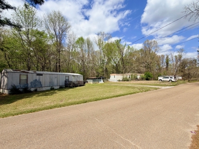 Income Producing Investment Rental Property in Tupelo Mississippi - image 12