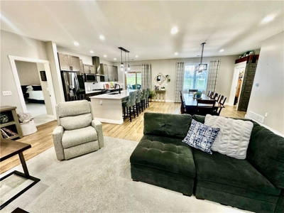 Energy Efficient, Spacious Home Near NWSU - image 12