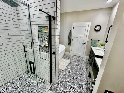 Energy Efficient, Spacious Home Near NWSU - image 35