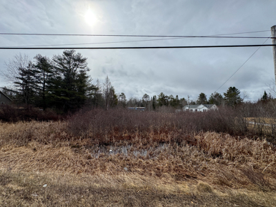 Affordable Country Living on 4.17 Acres - Lincoln, Maine - image 10