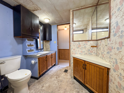 Affordable Country Living on 4.17 Acres - Lincoln, Maine - image 20