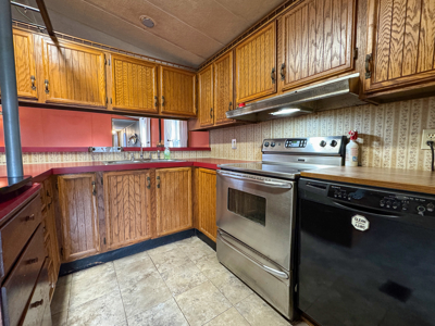 Affordable Country Living on 4.17 Acres - Lincoln, Maine - image 12