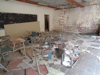 2.9 Acres w/ Abandon Schoolhouse in Hancock County - image 9