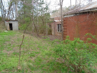 2.9 Acres w/ Abandon Schoolhouse in Hancock County - image 21