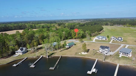 Wooded Cul-de-Sac Lot with Bath Creek Views - image 10