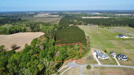 Wooded Cul-de-Sac Lot with Bath Creek Views - image 1