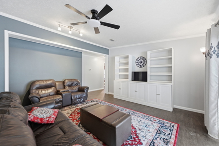 Home For Sale in Davidson, NC| Private Cul-de-sac| Open Floorplan - image 5