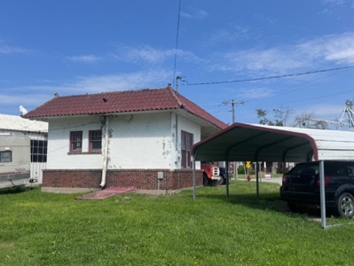 Historic Gem In Nw Missouri!  Original 1940'S Standard Station - image 3