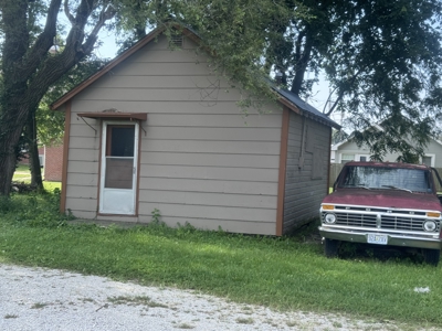 Hamilton Mo Opportunity!  Commercial Lots & Buildings For Sale - image 1