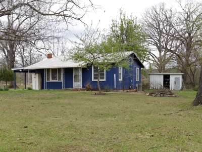 Secluded Country Home Located Near West Plains, MO - image 2