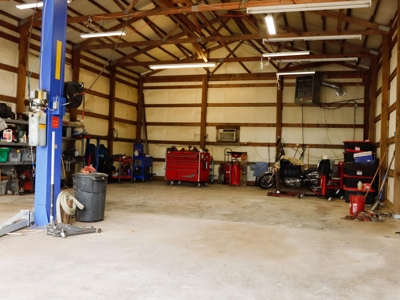 Secluded Country Home Located Near West Plains, MO - image 5