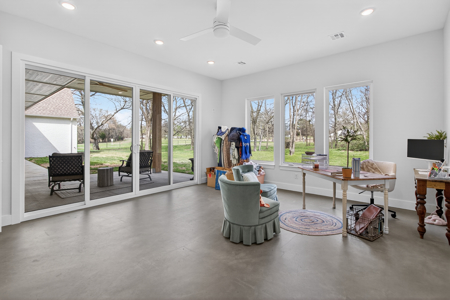 Pryor, Oklahoma Luxury Lake Home For Sale - image 40