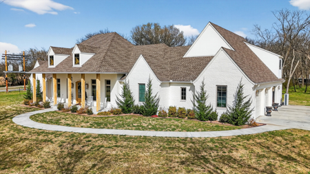 Pryor, Oklahoma Luxury Lake Home For Sale - image 6