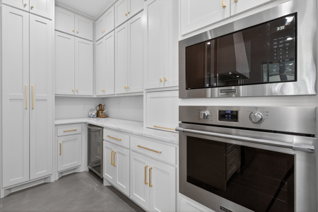 Pryor, Oklahoma Luxury Lake Home For Sale - image 18