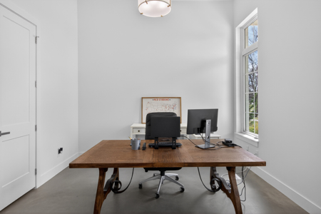 Pryor, Oklahoma Luxury Lake Home For Sale - image 9