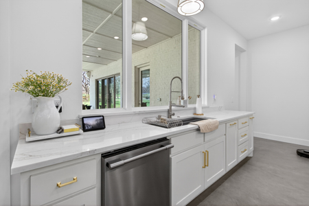 Pryor, Oklahoma Luxury Lake Home For Sale - image 19