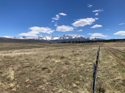 40-Acre Scenic Retreat: No HOA, Huge Views near Dallas Divide - image 4