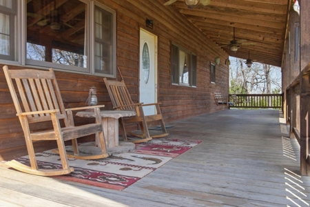 Rustic Country Home in Secluded Missouri Ozarks in Theodosia, MO - image 5