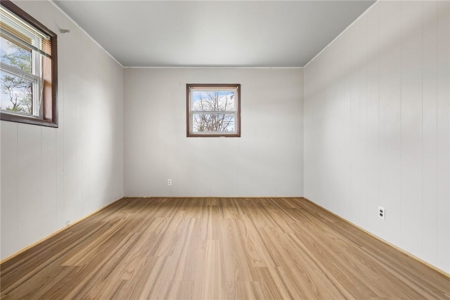 Updated Home With Sulphur Mountain View For Sale Harrison - image 3