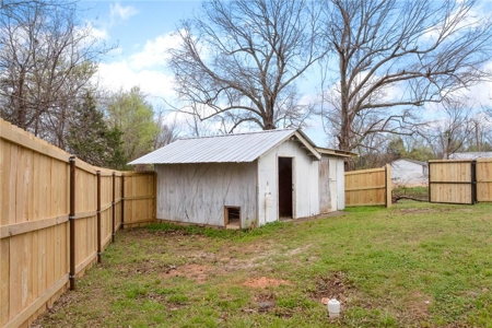 Updated Home With Sulphur Mountain View For Sale Harrison - image 33