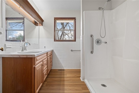 Updated Home With Sulphur Mountain View For Sale Harrison - image 17