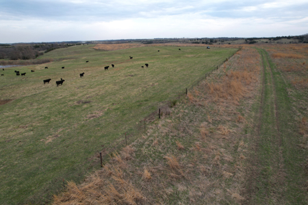 Southwest Iowa Combination Farm - image 4