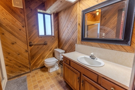 Eastern Oregon Four Bedroom Home on the Hill - image 23