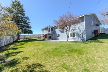 Eastern Oregon Four Bedroom Home on the Hill - image 28