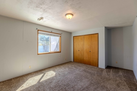 Eastern Oregon Four Bedroom Home on the Hill - image 21