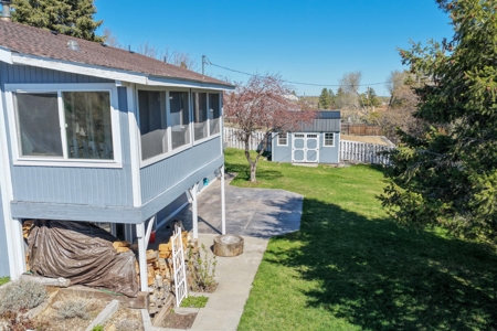 Eastern Oregon Four Bedroom Home on the Hill - image 43