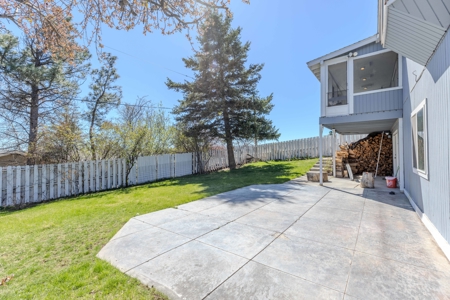 Eastern Oregon Four Bedroom Home on the Hill - image 27